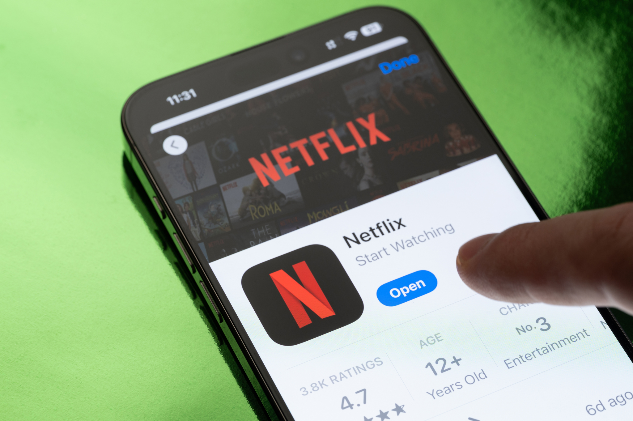 La productora de Netflix en España facturó un 4% menos en 2025, hasta 26,2 millones