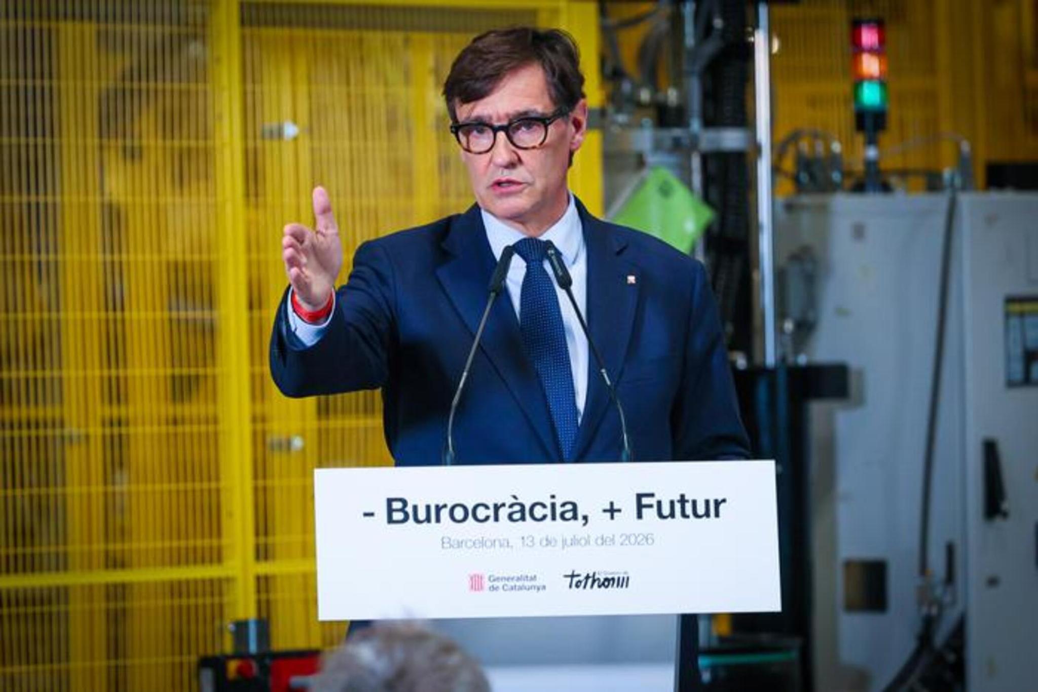 El Govern de Illa aprobará por ley conceder licencias de obras en un máximo de 30 días