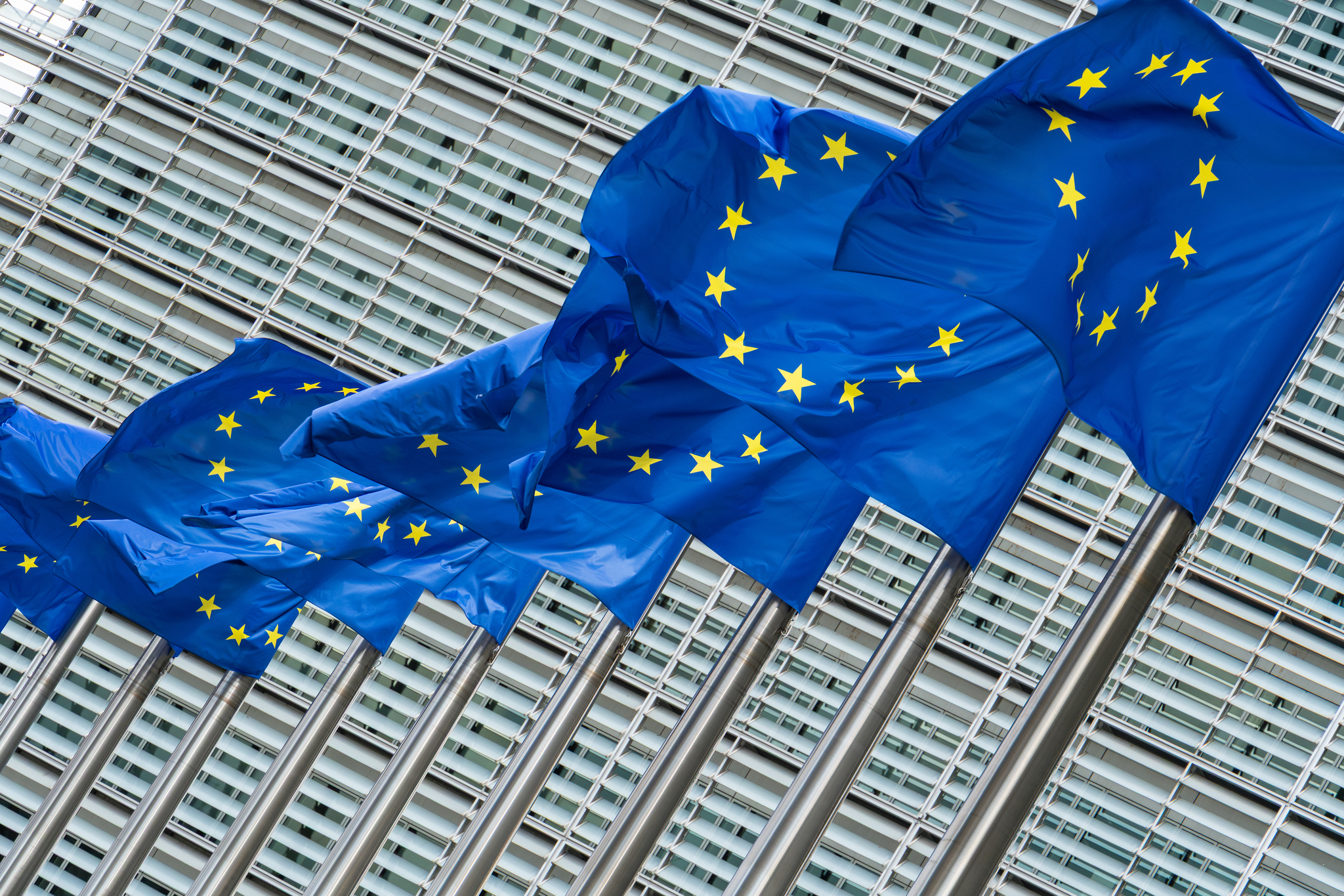 Bruselas facilitará a las empresas contaminar gratis a cambio de inversiones en la transición verde