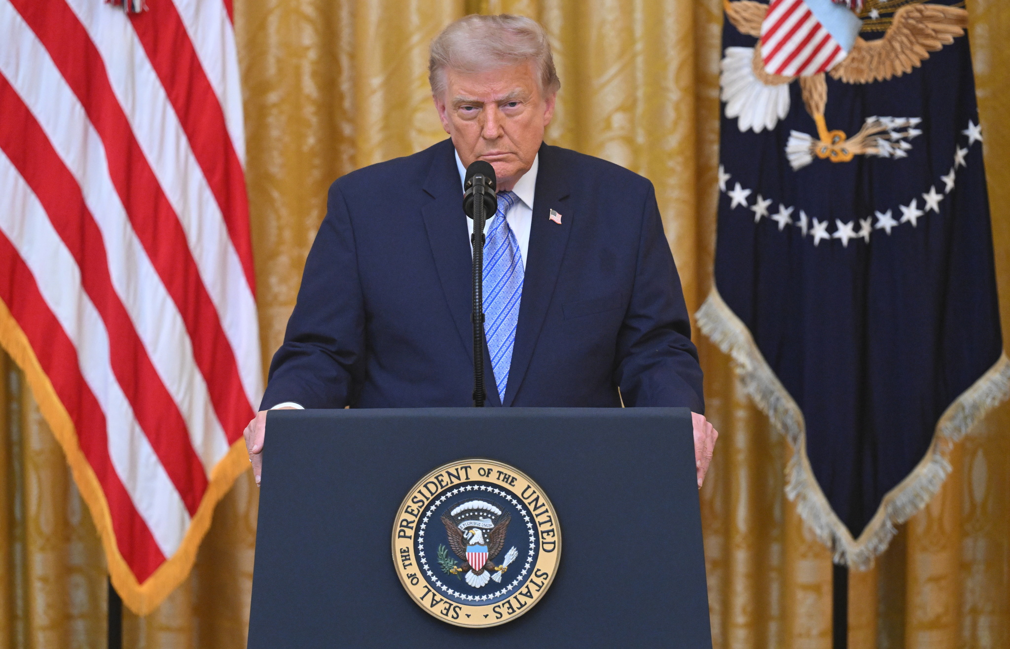 Trump se está sumiendo en un atolladero en Irán Estados Unidos no puede conseguir sus objetivos mediante la negociación. Así, el cambio de régimen vuelve a abrirse paso en la agenda. Leer