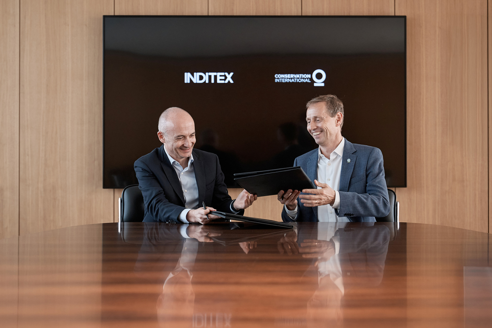 Inditex dona 6,5 millones a tres años para la protección del bosque amazónico