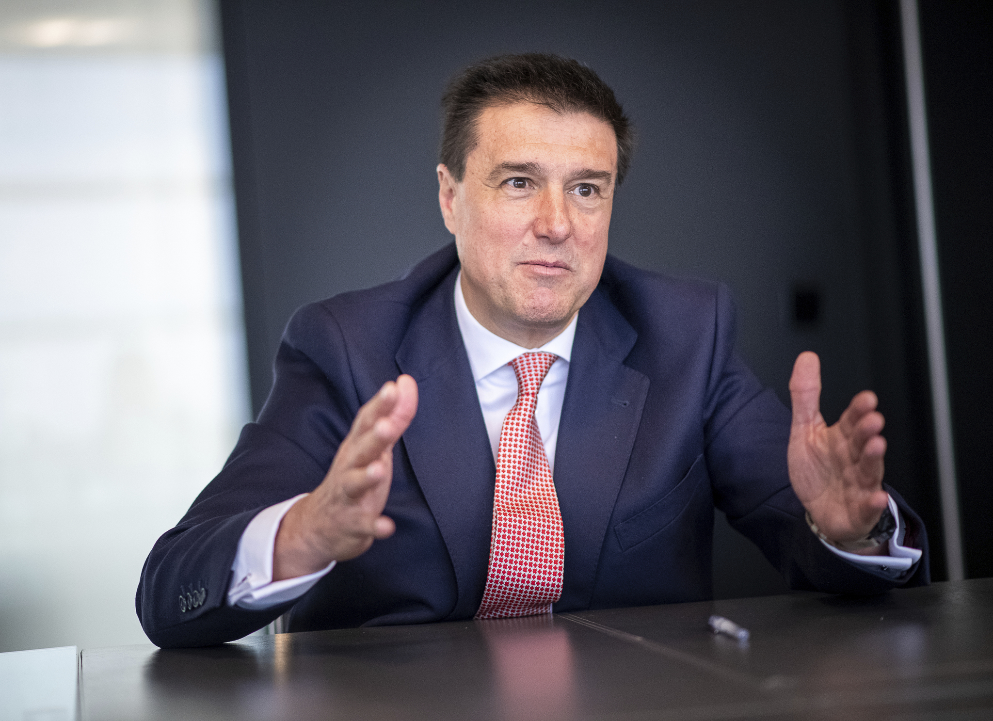 Merlin invertirá 1.225 millones en un centro de datos en Zaragoza Merlin impulsa su negocio de centros de datos con un nuevo activo que desarrollará en Zaragoza con una inversión prevista de 1.225 millones de euros. Leer