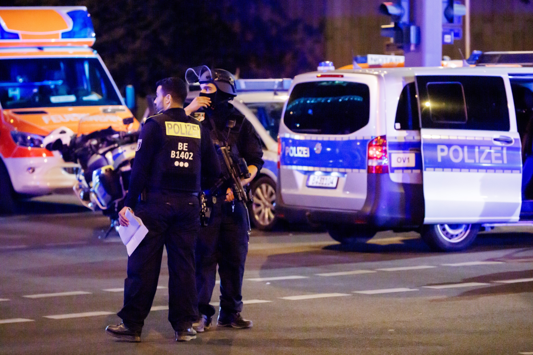 Las autoridades alemanas buscan a un sospechoso de "espectro islamista" por el atropello múltiple en Berlín