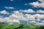 Galp compra a Acciona Energía una cartera eólica por 420 millones y amplía su negocio de electricidad