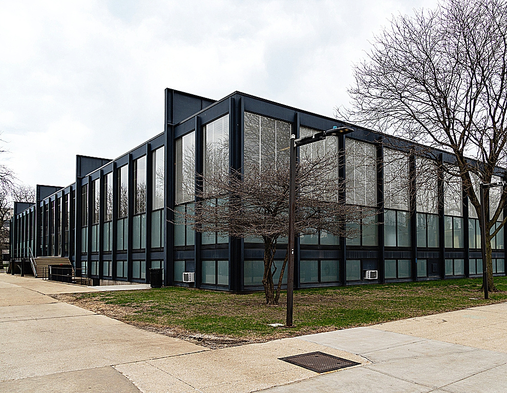 Ludwig Mies van der Rohe, el arquitecto del acero, del vidrio y del espacio