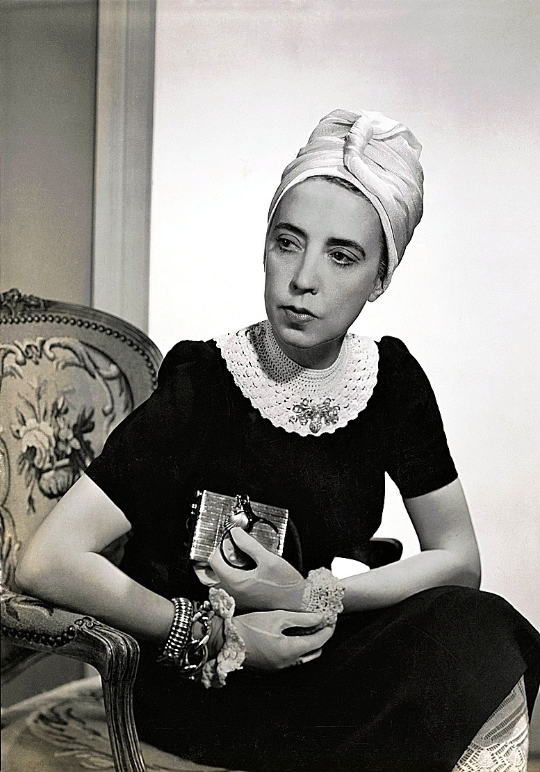 Elsa Schiaparelli o el arte de no parecerse a nadie