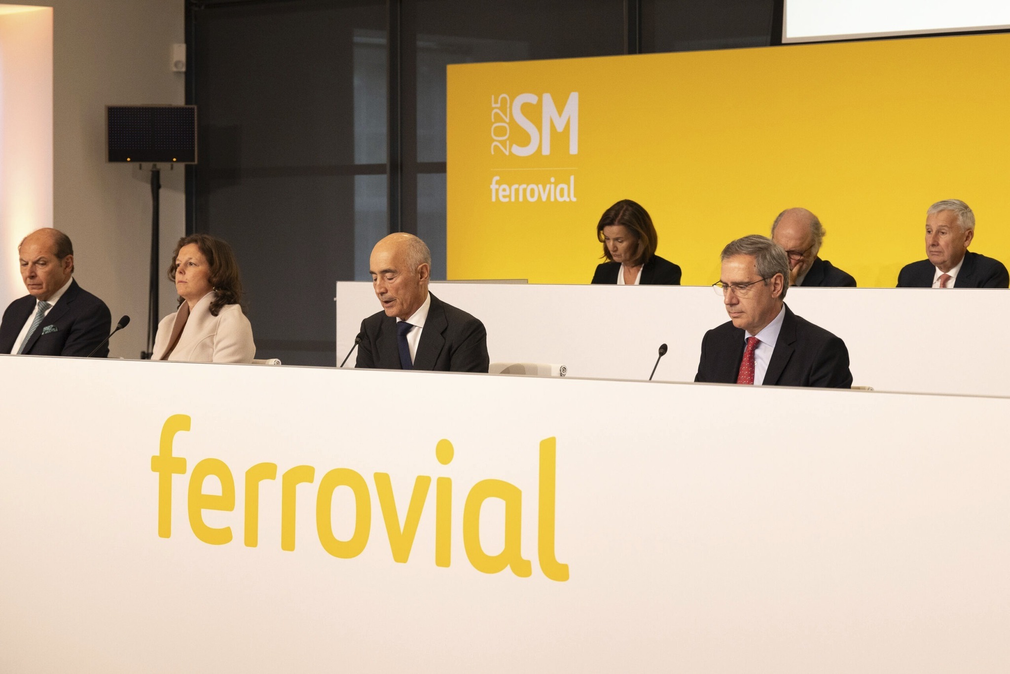 Ferrovial gana 258 millones hasta junio, un 52,2 menos por extraordinarios Elevó un 5,2 los ingresos y su ebitda ajustado creció un 13,9 en términos interanuales. Leer