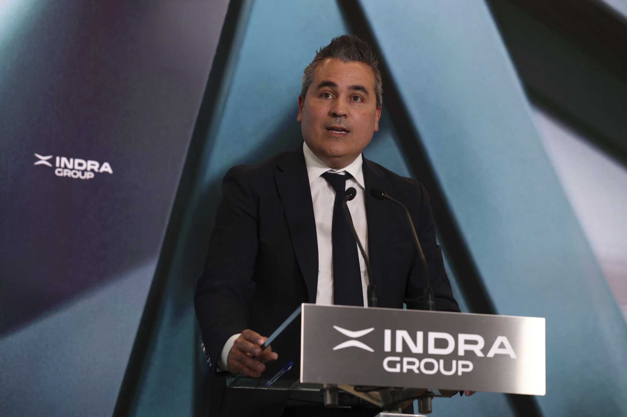 Indra invertirá 18 millones en una nueva fábrica de vehículos militares en Galicia