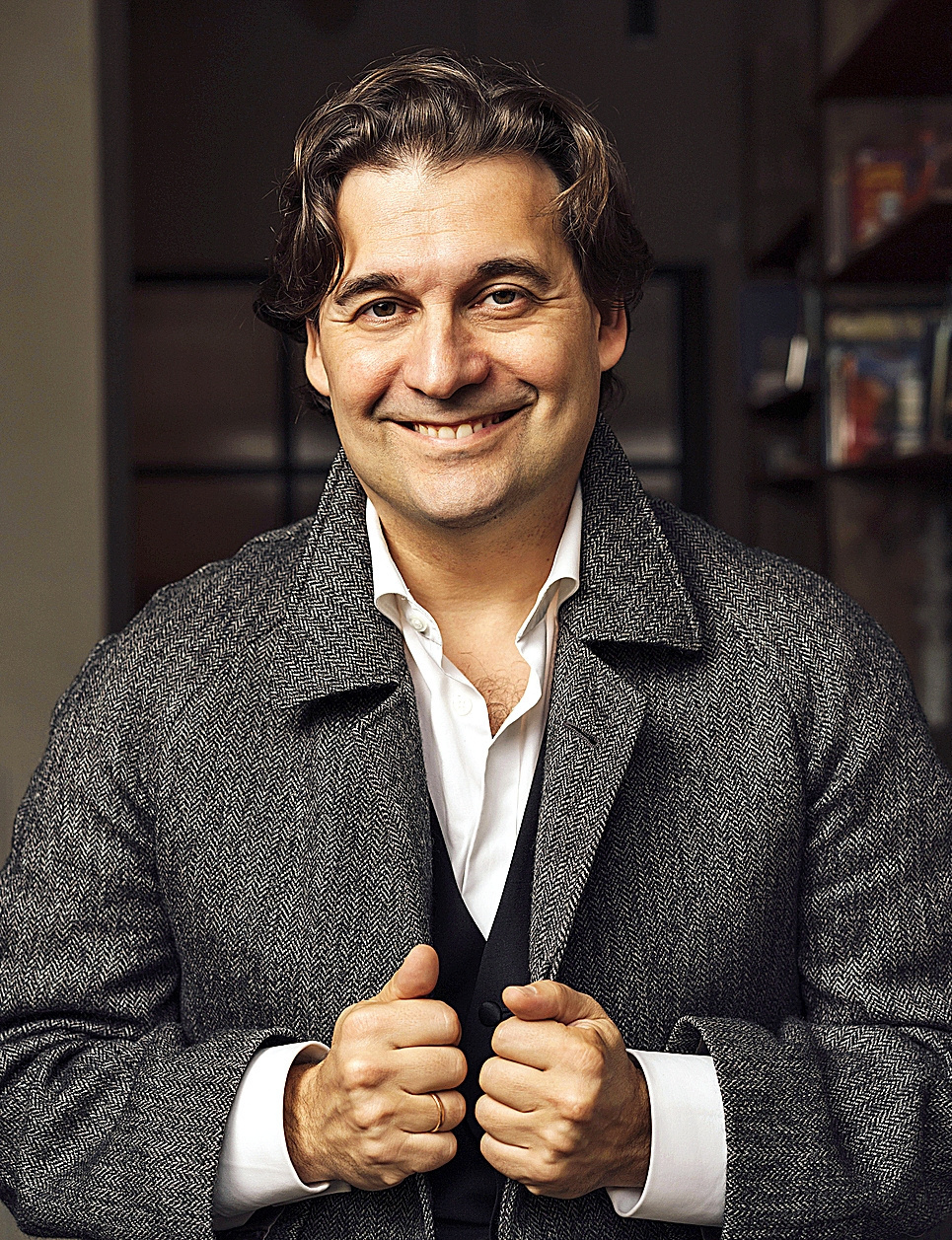 El director de orquesta Pablo Mielgo: "La música clásica es más barata que un concierto de Rosalía"