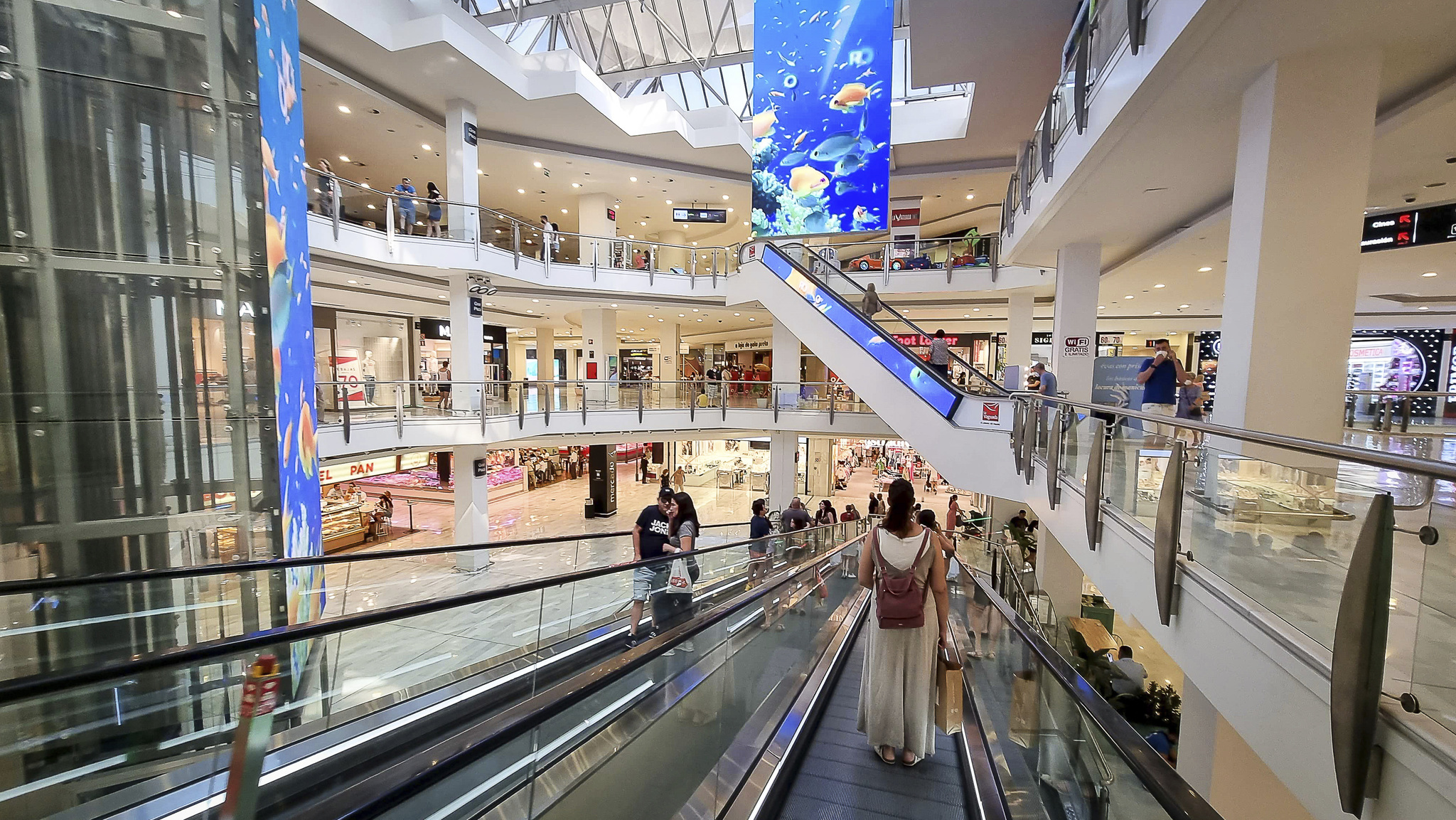 Norges Bank y Sonae Sierra se alían y compran una cartera de centros comerciales en España