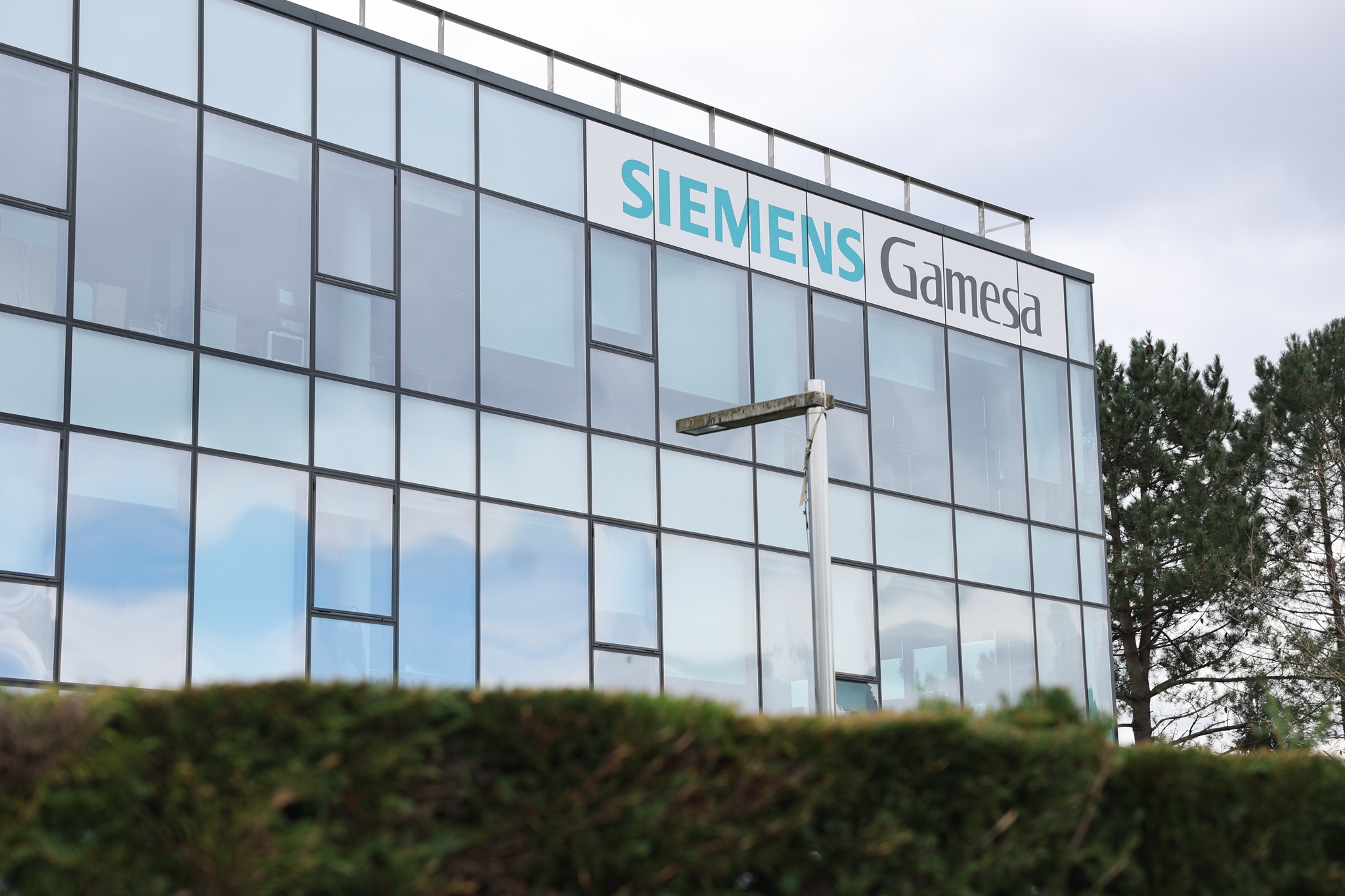 Siemens Gamesa aparca las pérdidas por primera vez desde 2022