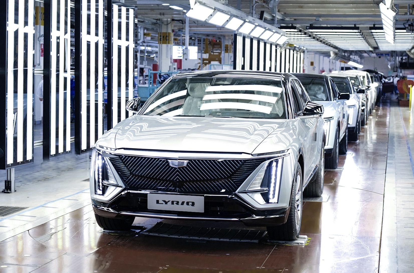 GM desafía a Trump y renueva su alianza con SAIC para fabricar coches eléctricos en China