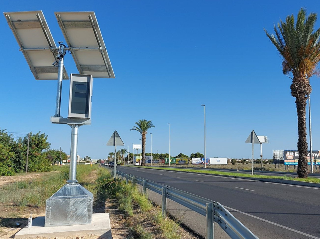 La DGT estrena cinco nuevos radares en plena operación verano: ¿Dónde están situados?