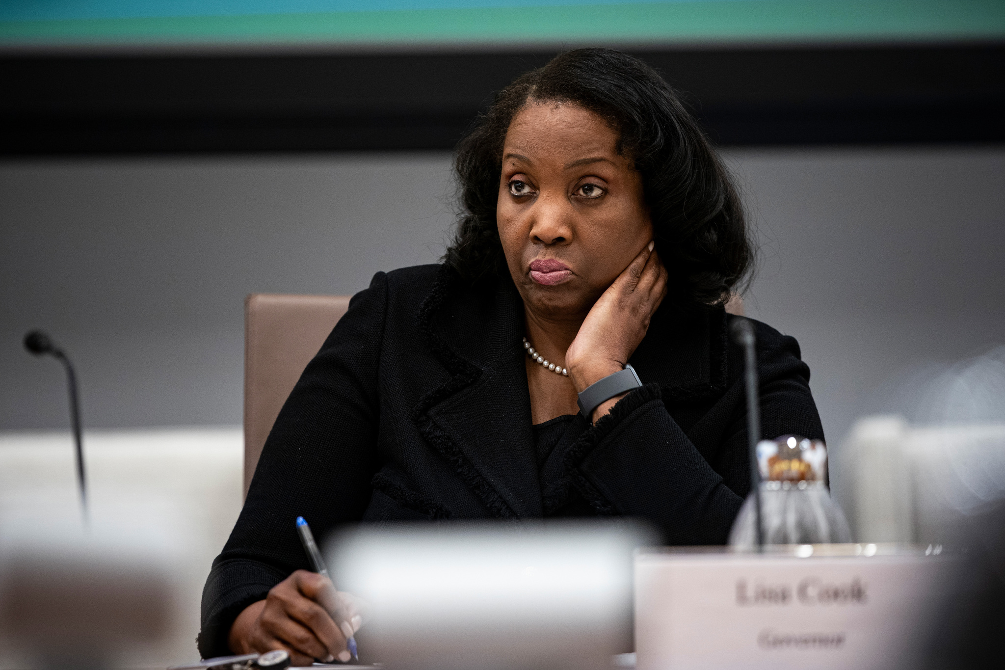 Trump retoma su amenaza de despedir a Lisa Cook como gobernadora de la Fed