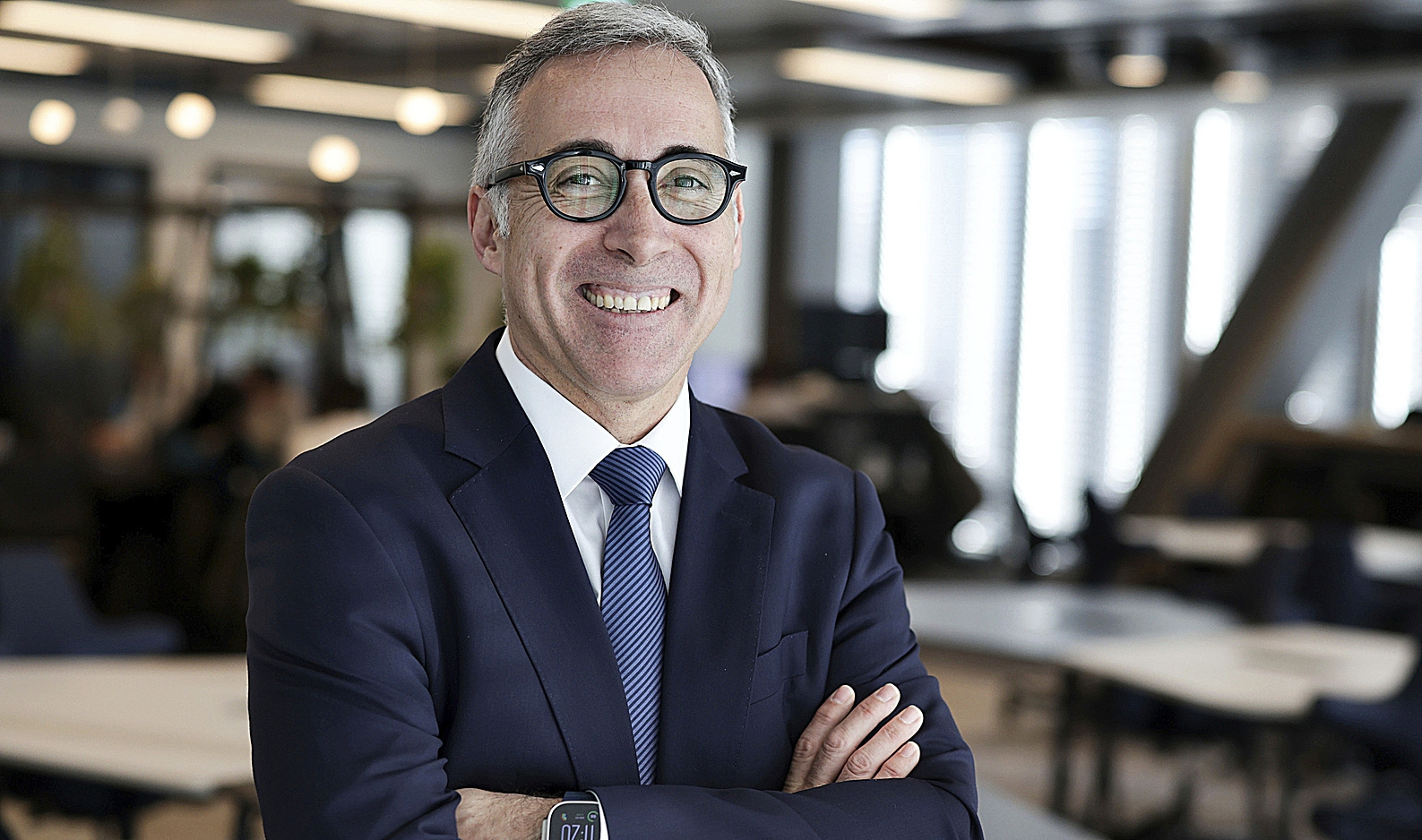 Sabadell dará un salto de nivel con la IA El nuevo CEO de la entidad bancaria apuesta por la incorporación de herramientas de inteligencia artificial a las operaciones diarias para automatizar tareas repetitivas, conocer las necesidades del cliente y posicionarse en el panorama digital. Leer