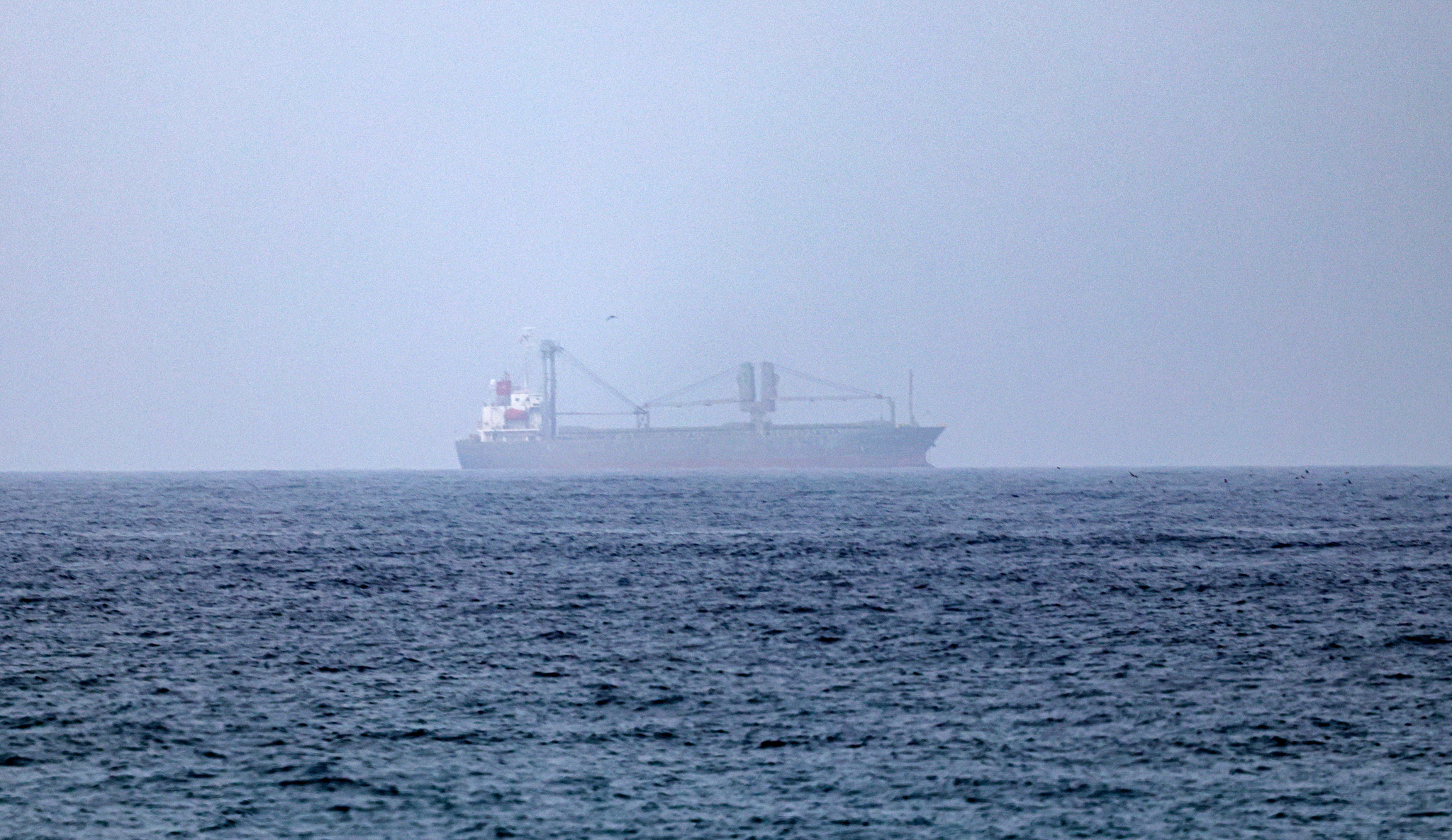 La caída de reservas anticipa un crudo a 140 dólares en otoño Los analistas avisan de que si el cierre del estrecho de Ormuz se prolonga la falta de petróleo y refinados en los mercados será cada vez más evidente y la escalada de precios se irá acelerando hacia final de año. Leer