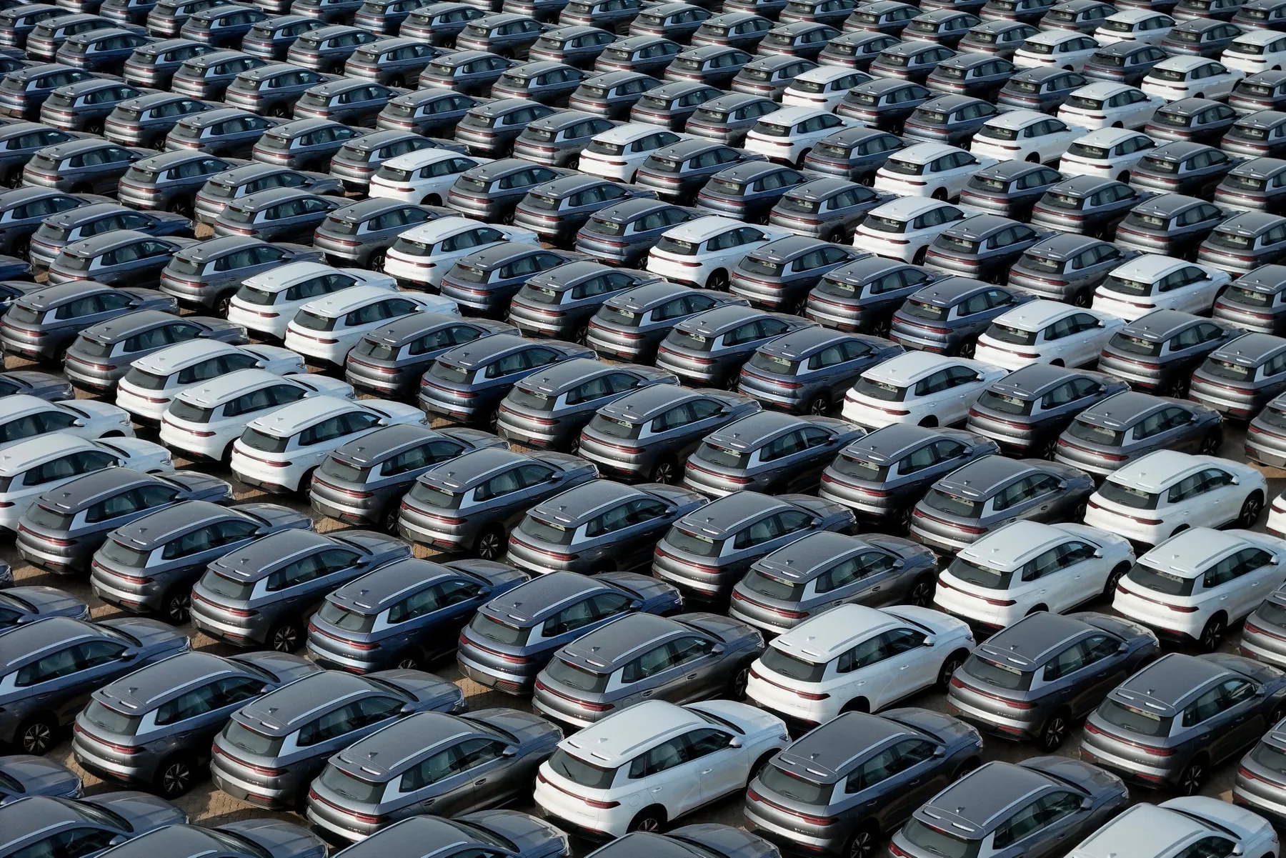 Valores automovilísticos europeos "menos vulnerables" a la competencia china