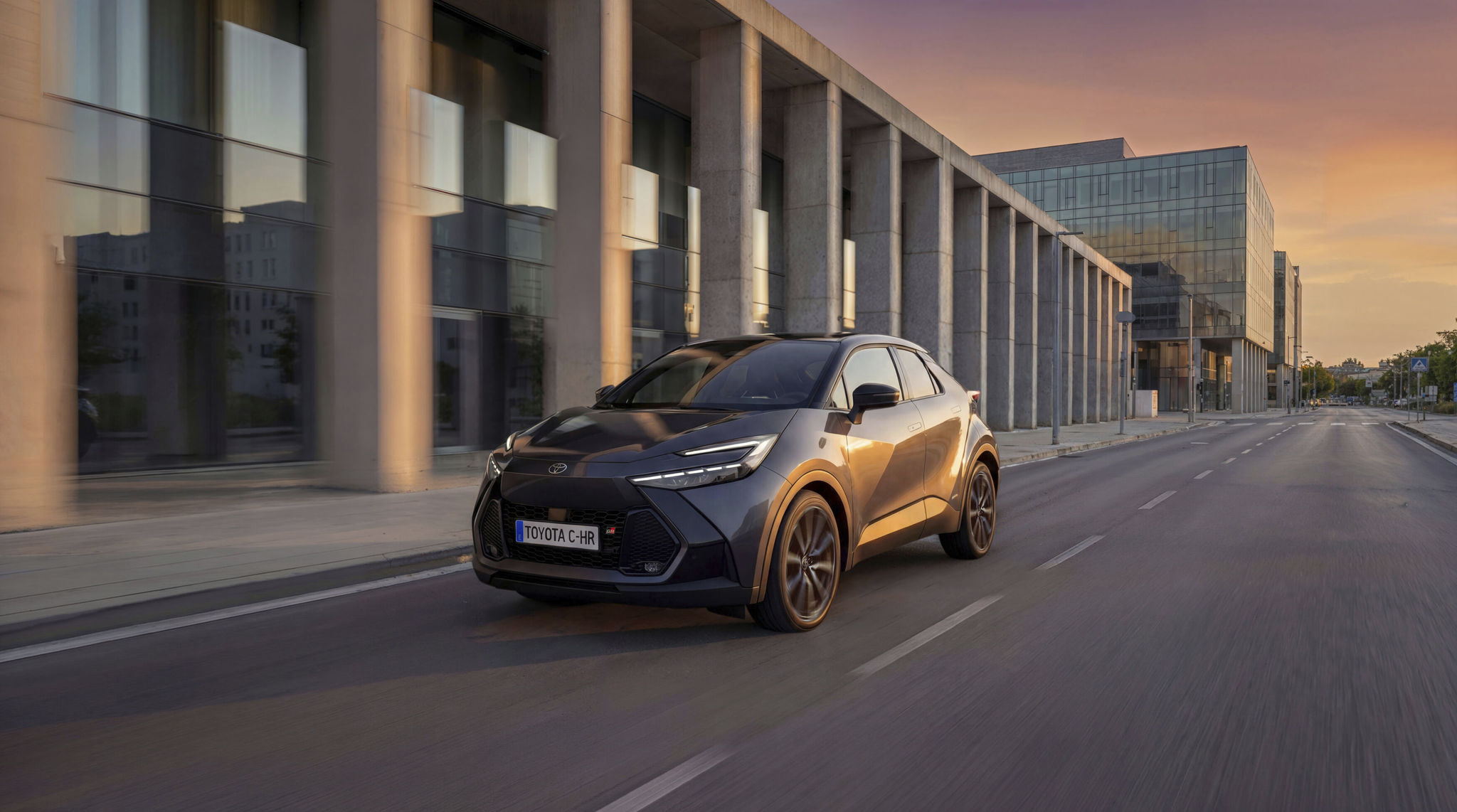 Toyota duplica su facturación en España en cinco años, hasta 3.320 millones La filial española del gigante japonés finalizó el año fiscal 2025-2026 con 3.320 millones de ingresos, un 8 más, pero redujo un 8,4 su beneficio. Leer