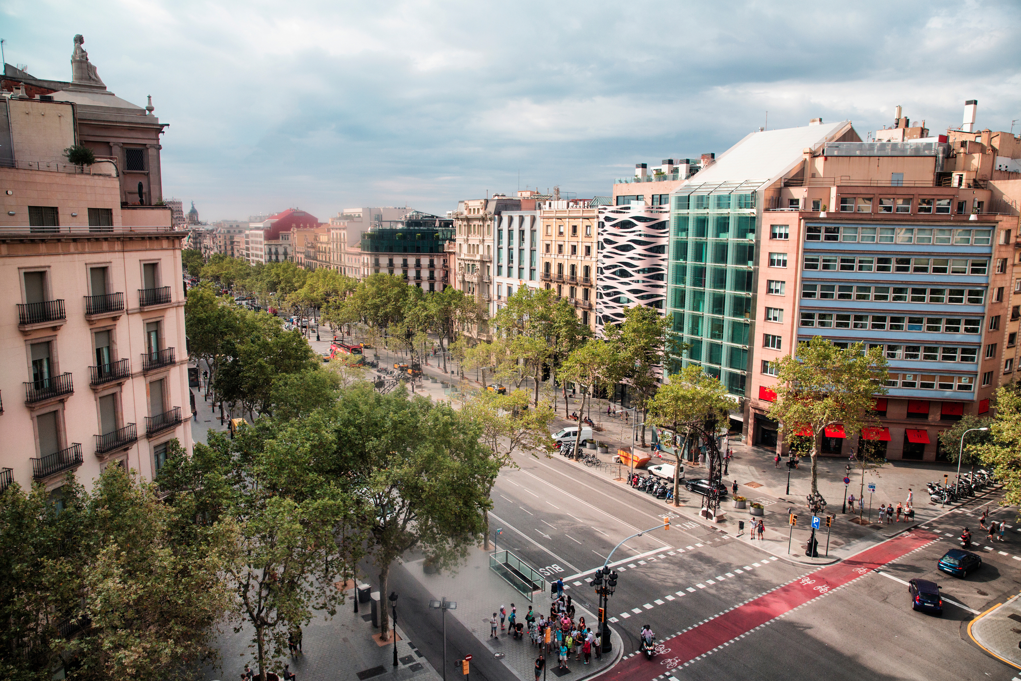 El acceso a la vivienda empeora en L'Eixample, Sant Martí, Gràcia y Sants