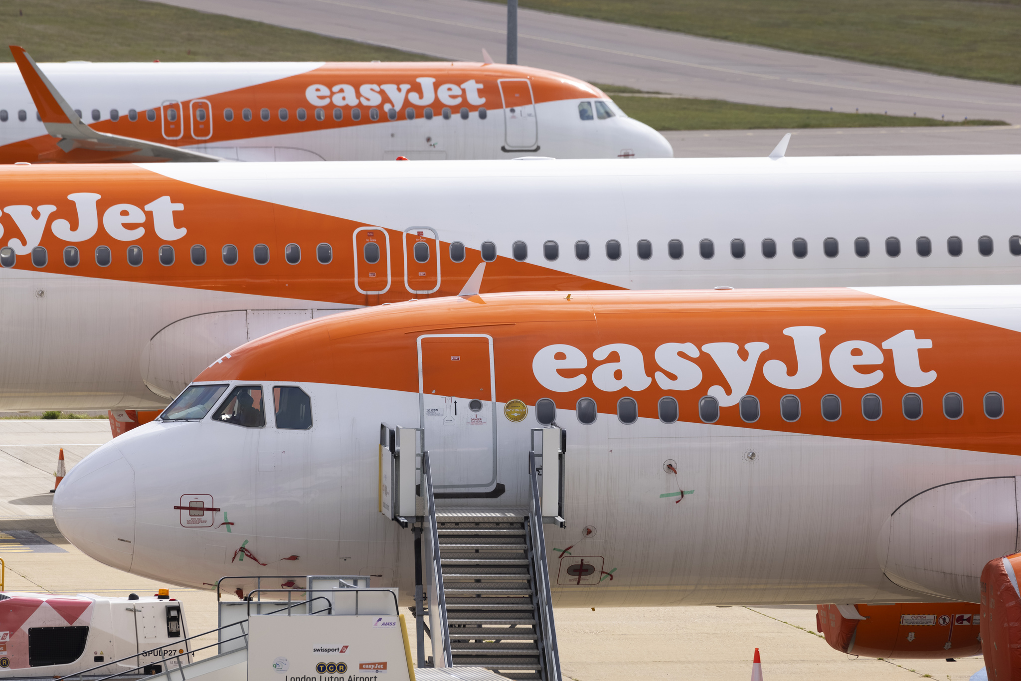 Un centenar de vuelos de easyJet, cancelados por la huelga del personal de cabina en Francia
