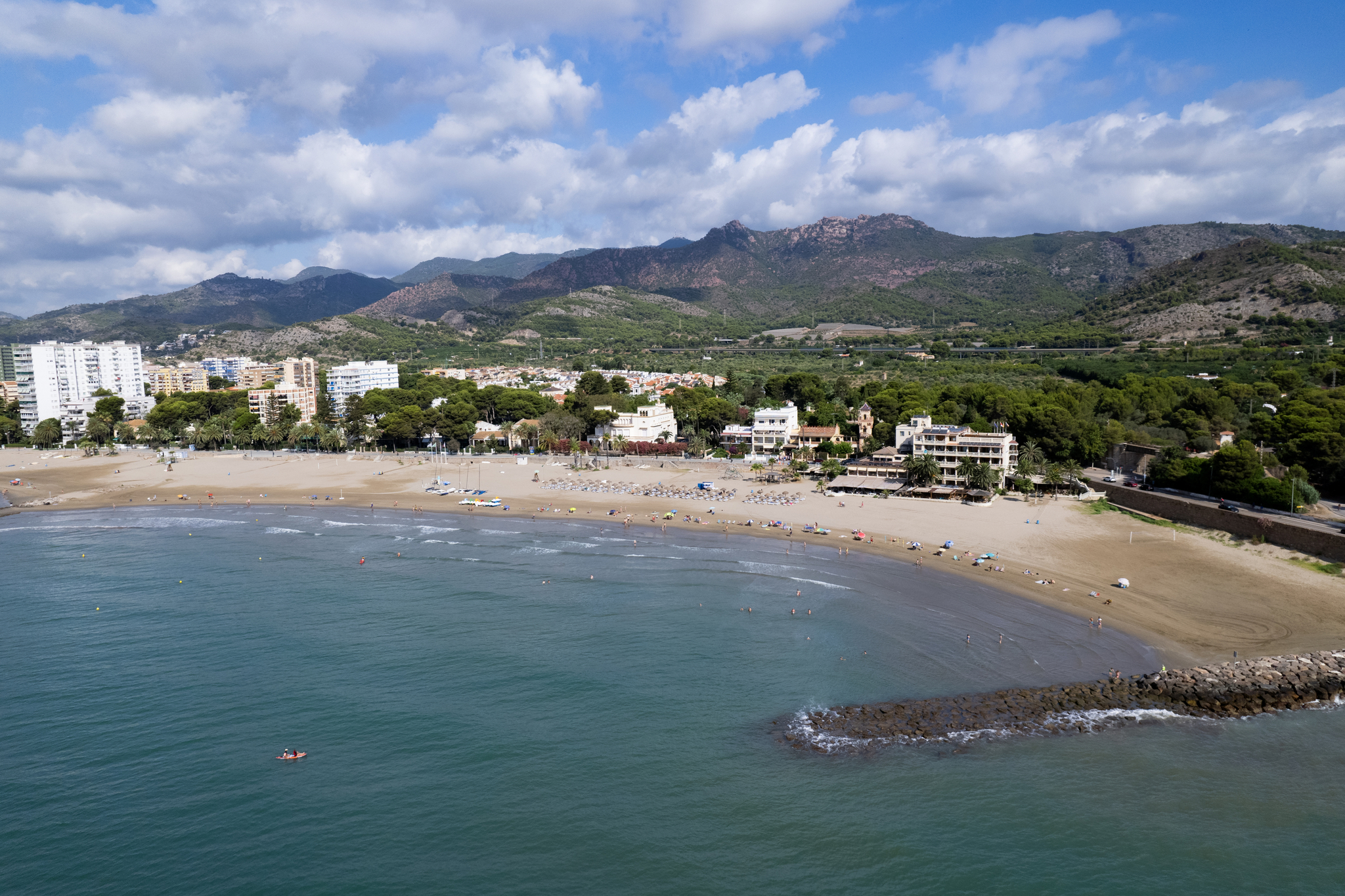 Benicasim, un pequeño Biarritz entre naranjos y el Mediterráneo