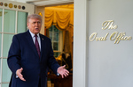 Trump: el actual crecimiento del PIB resolverá el asunto de la deuda "con gran facilidad"