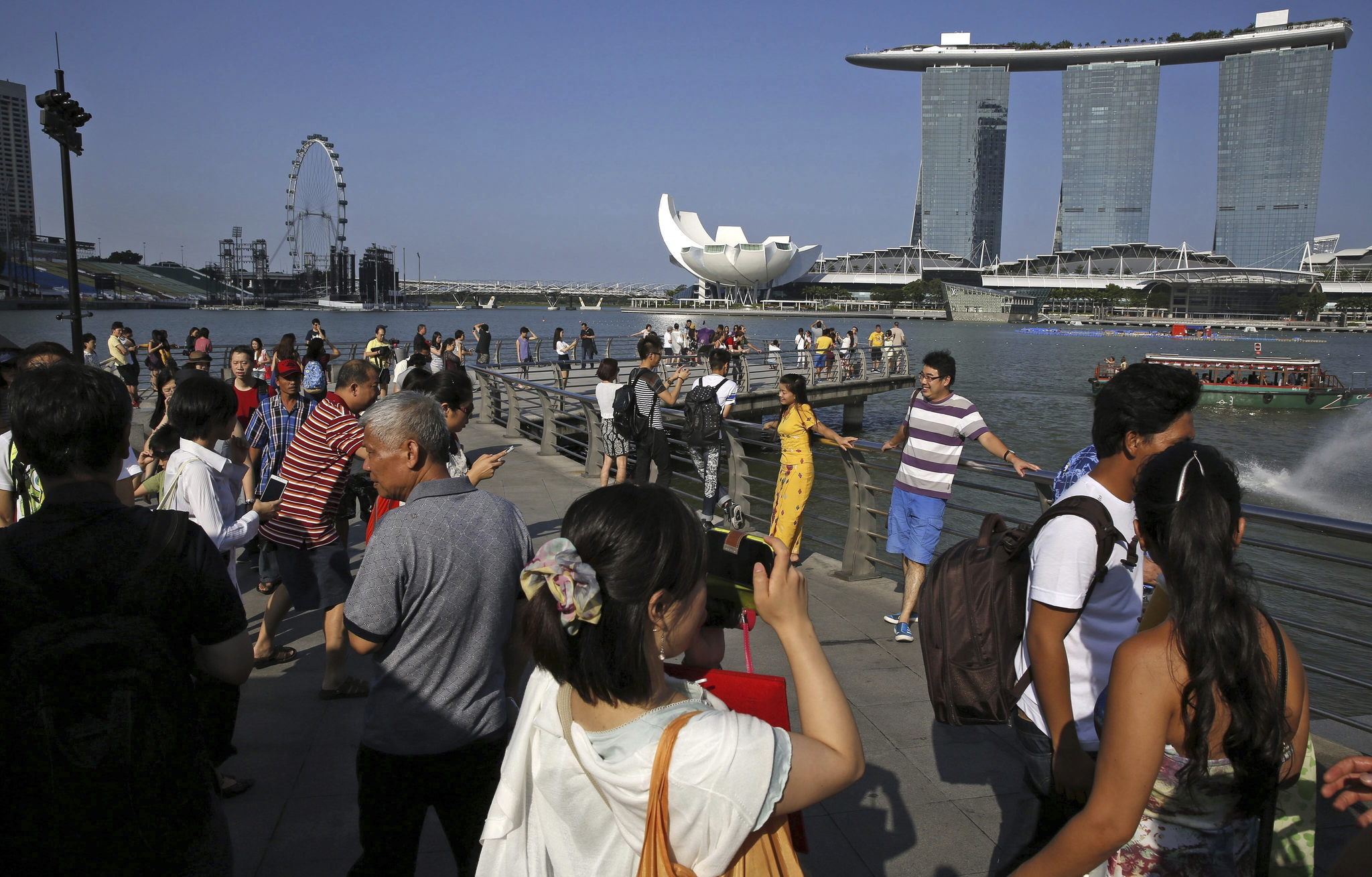 Singapur ofrece a los padres 55.000 dólares para fomentar la natalidad