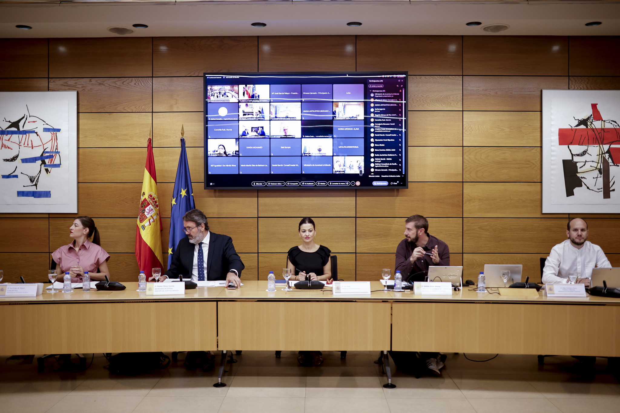 El Gobierno y las CCAA aprueban la ayuda de 25 millones para la atención de menores migrantes en Ceuta