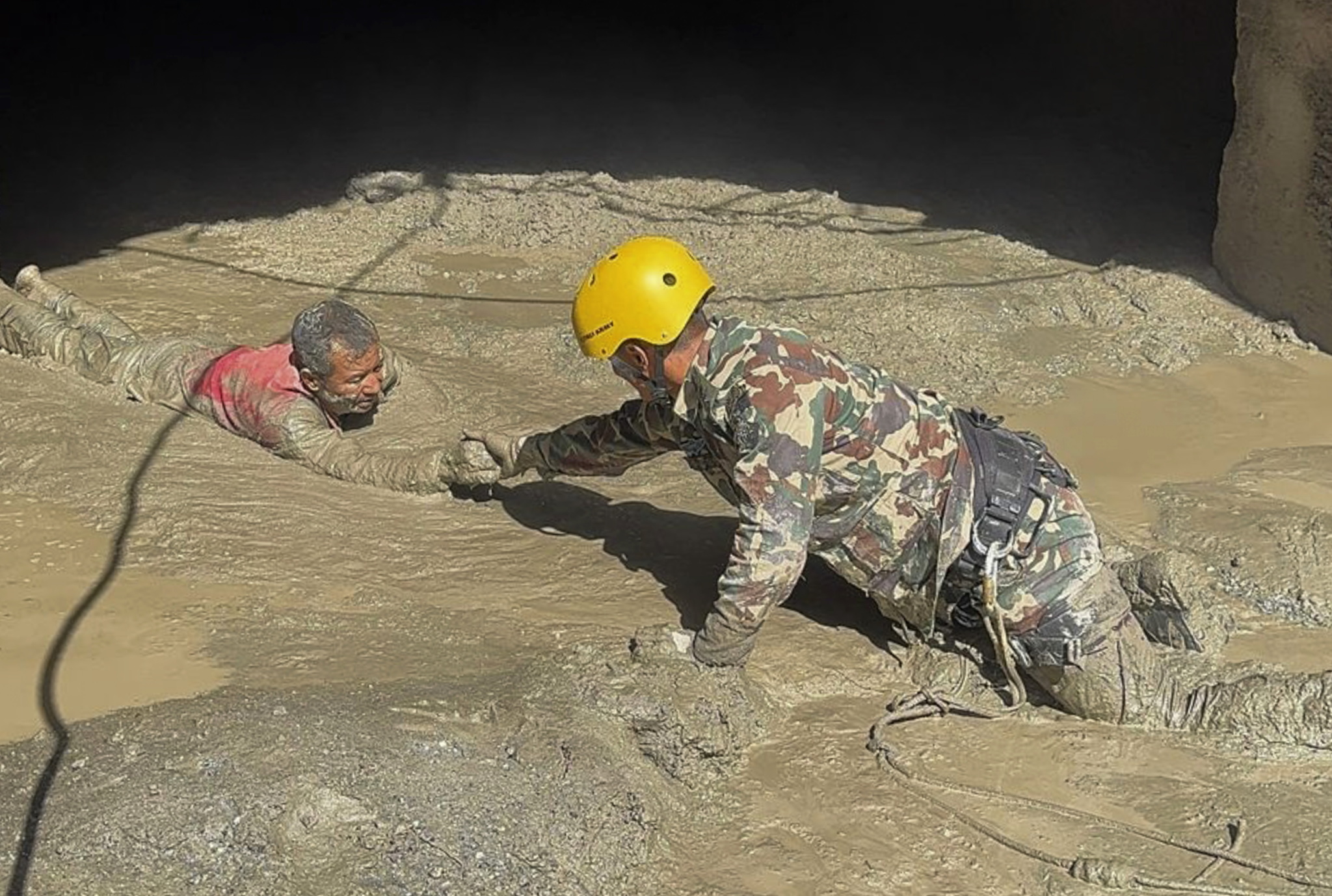 Nepal eleva a 626 la cifra de muertos y a 2.426 la de los desaparecidos por la riada