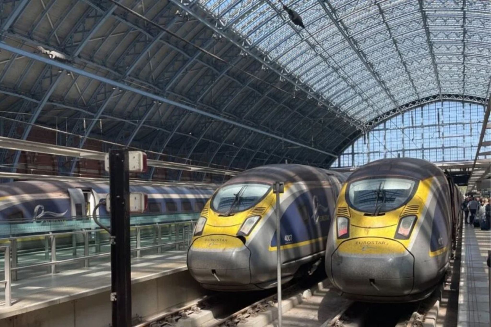 Los Cosmen retoman el plan para operar con Trenitalia en el Eurotúnel Evolyn, de los fundadores de Alsa, relanza conversaciones para crear una alianza con el gigante italiano tras más de un año de espera. El objetivo es competir con el Eurostars de la gala SNCF. Leer