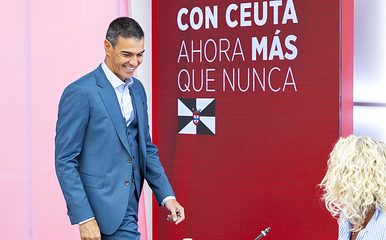 Sánchez ensalza a Marruecos y niega que el CNI avisara de la invasión en Ceuta