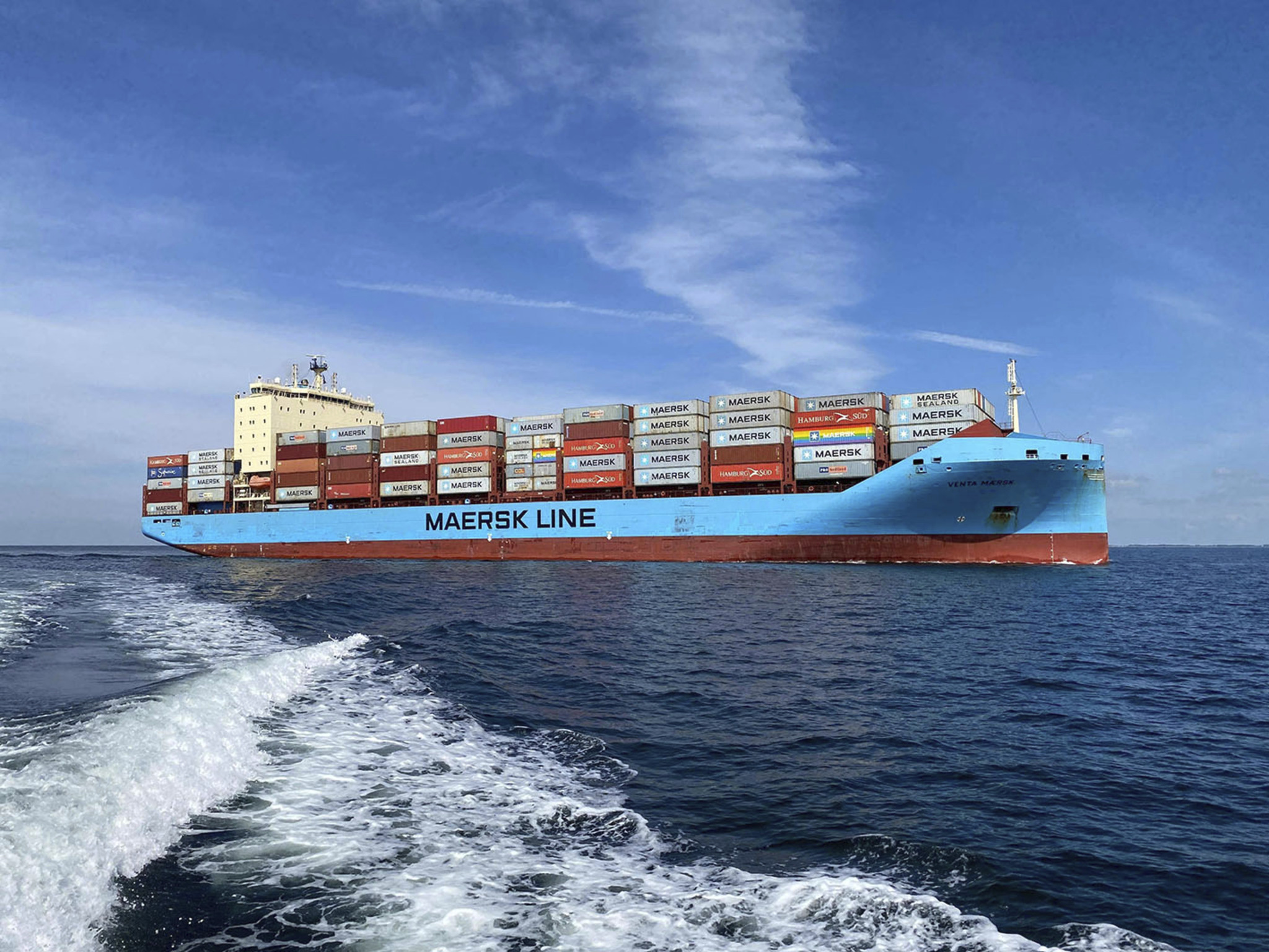 Maersk recurre a las velas para reducir el consumo de combustible de sus buques portacontenedores