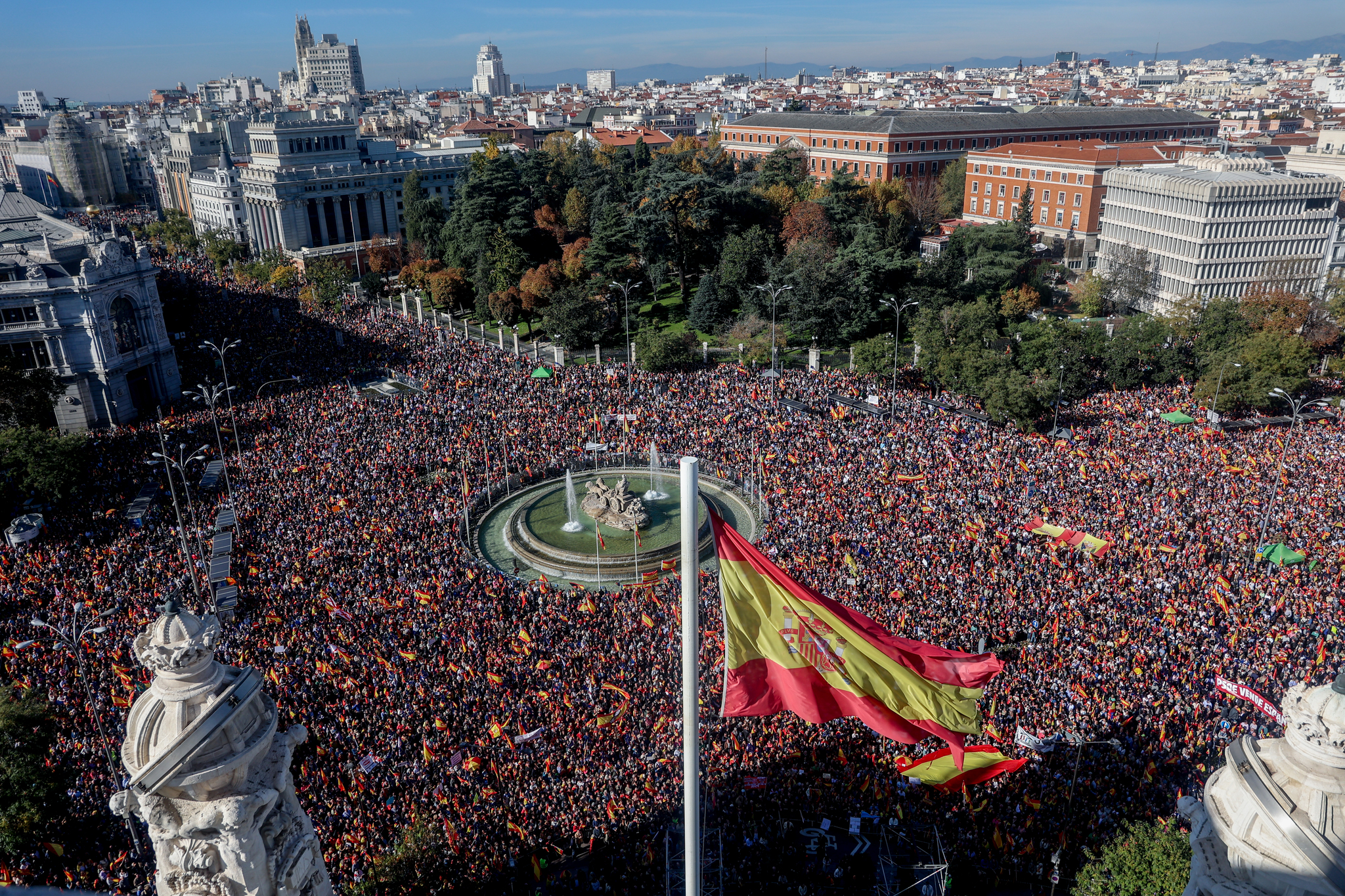 Clamor masivo en España contra la invasión de Ceuta