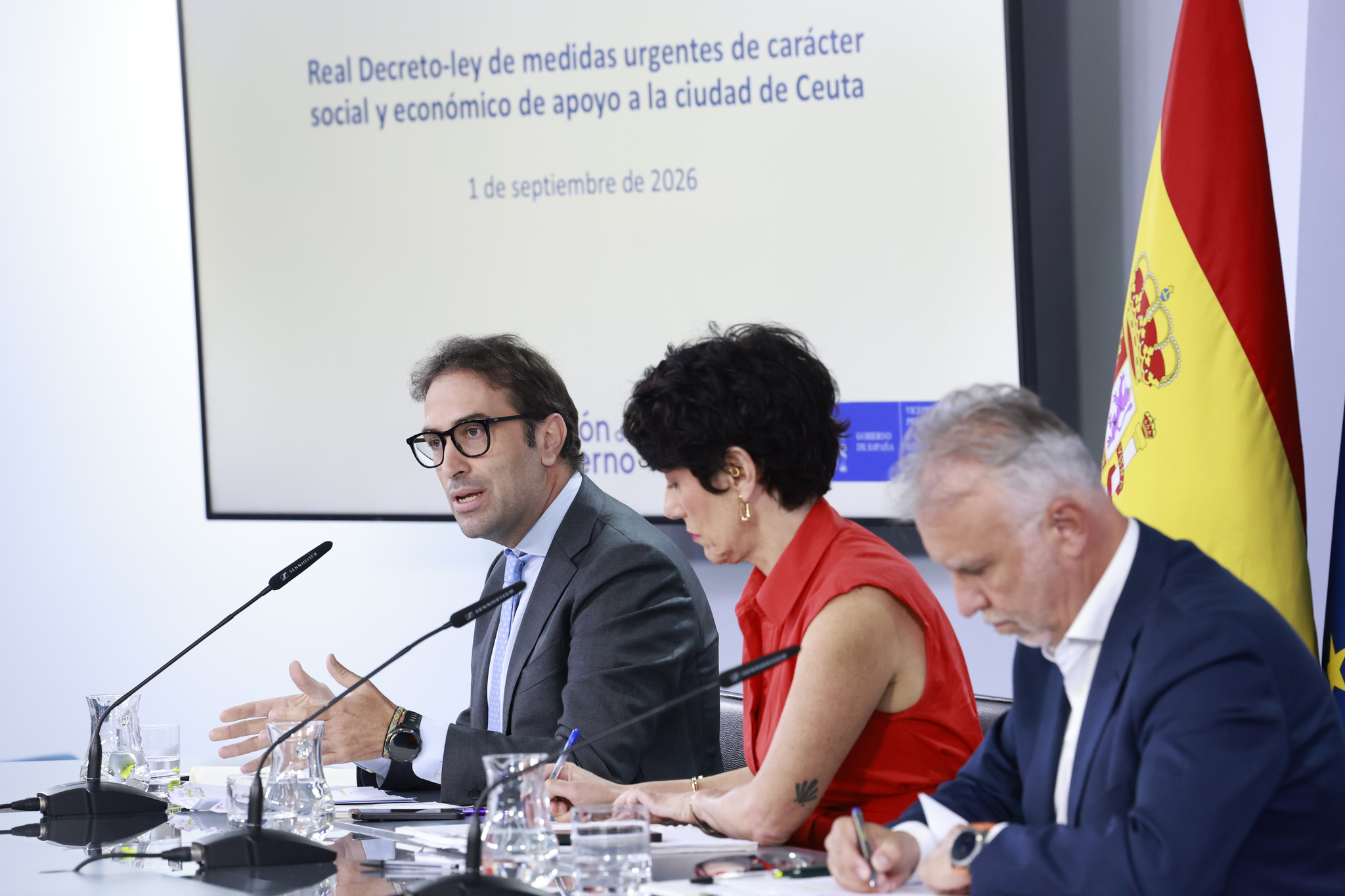 El decreto de ayudas sociales y económicas para Ceuta entra hoy en vigor