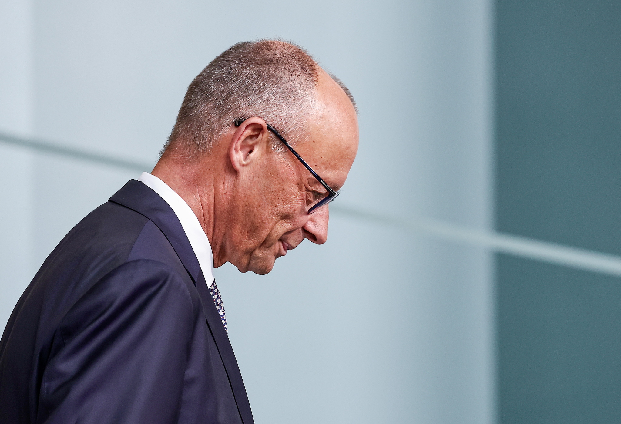La CDU de Merz entra en crisis tras la victoria de la extrema derecha en Sajonia-Anhalt La rendición no es una opción para mí, afirma el canciller alemán después de que la AfD barriese a los conservadores en su bastión oriental. Leer