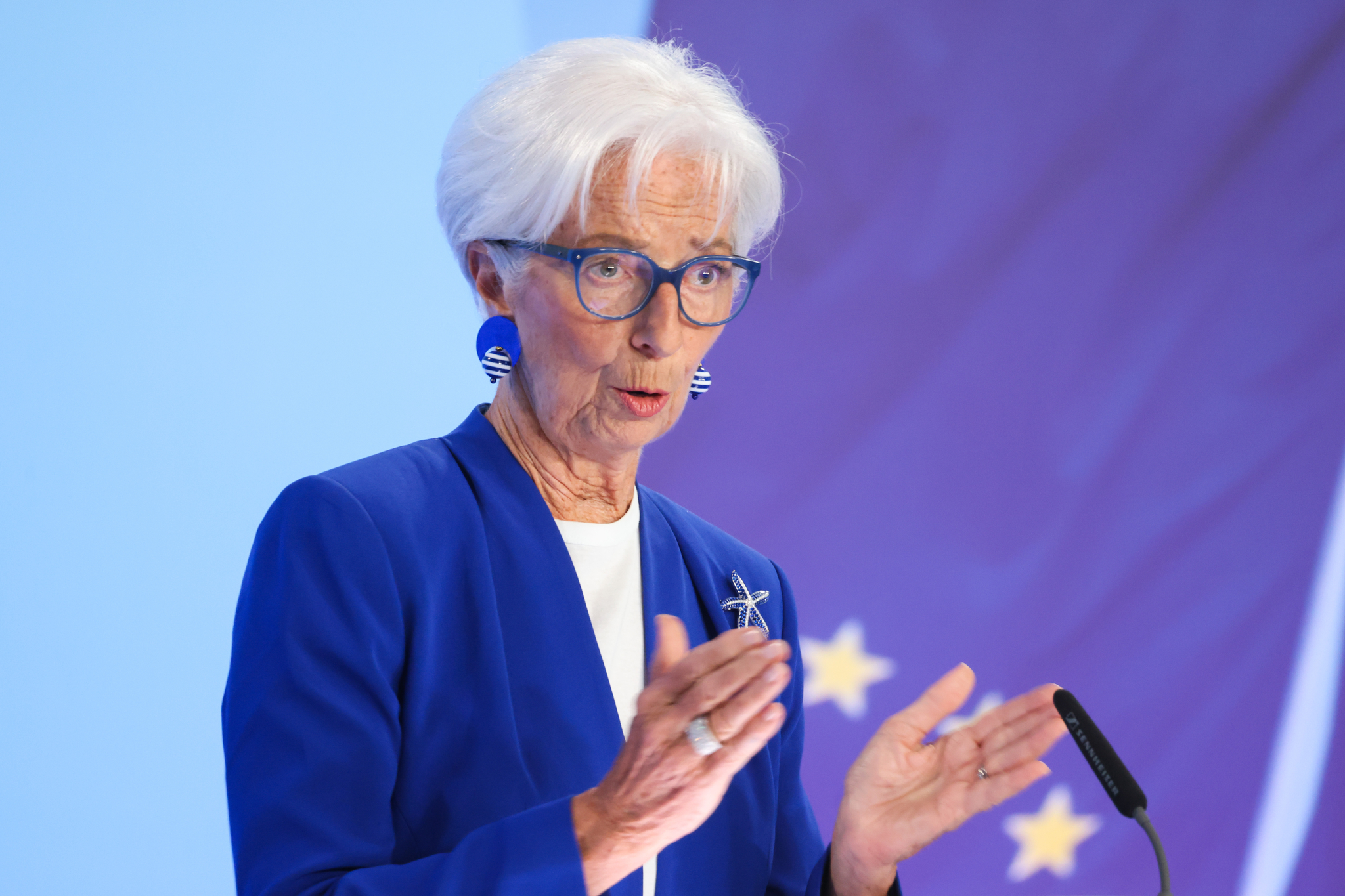 El BCE subirá los tipos al 2,5, pero dividido sobre futuros movimientos El encarecimiento del dinero está amarrado por los datos de inflación, pero ya hay quien pide más ajuste. Será la segunda subida de las tasas de este nuevo ciclo de presión inflacionaria. Leer