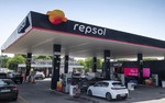 Tres alicientes para seguir invirtiendo en Repsol, según Barclays