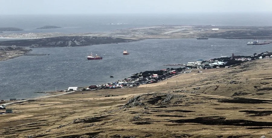 Argentina demanda a cinco petroleras de Israel, Reino Unido y Canadá por operar en Malvinas