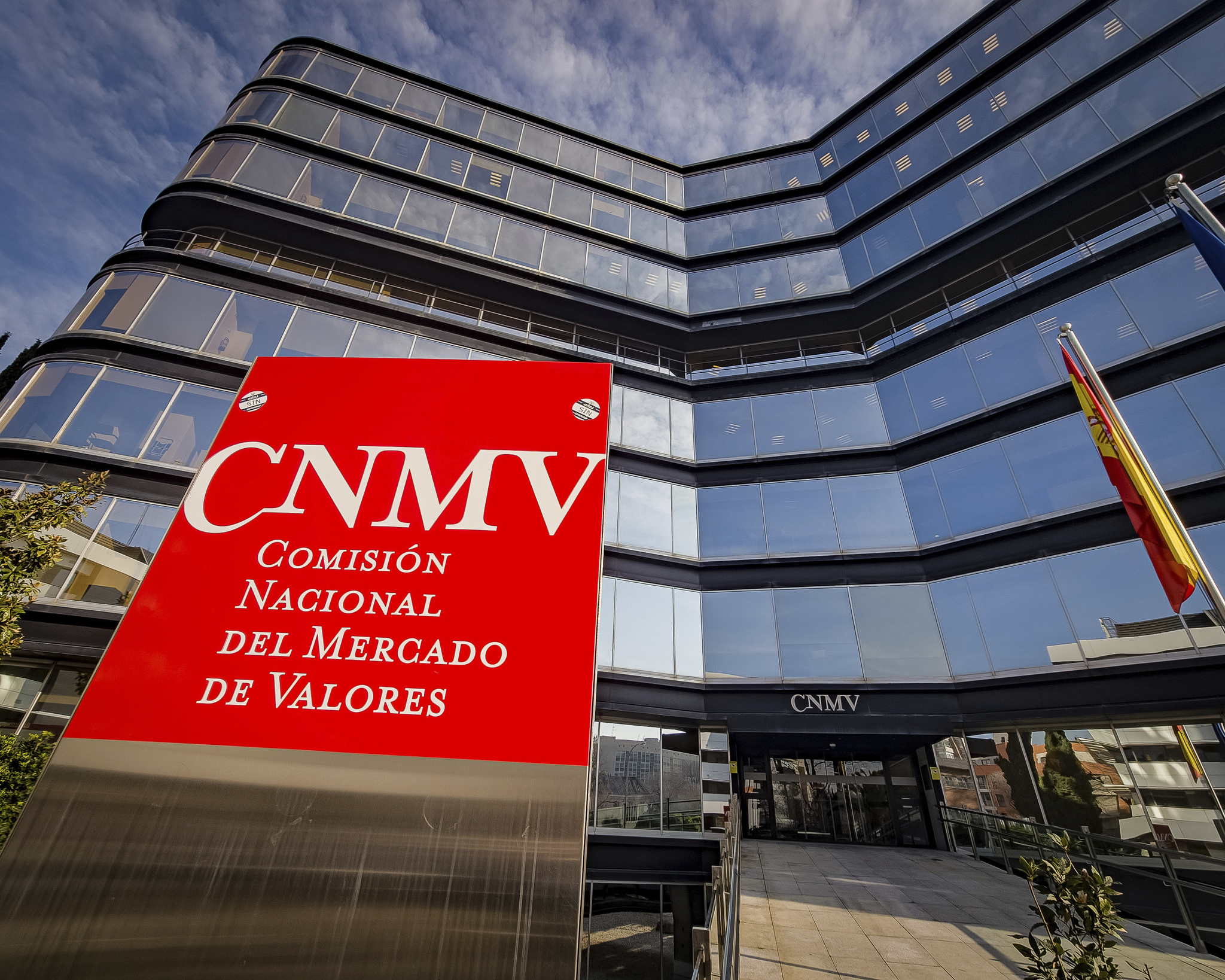 La CNMV completará "en las próximas semanas" la normativa sobre prevención del blanqueo