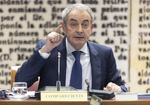 Sánchez invita al imputado Zapatero a la campaña electoral