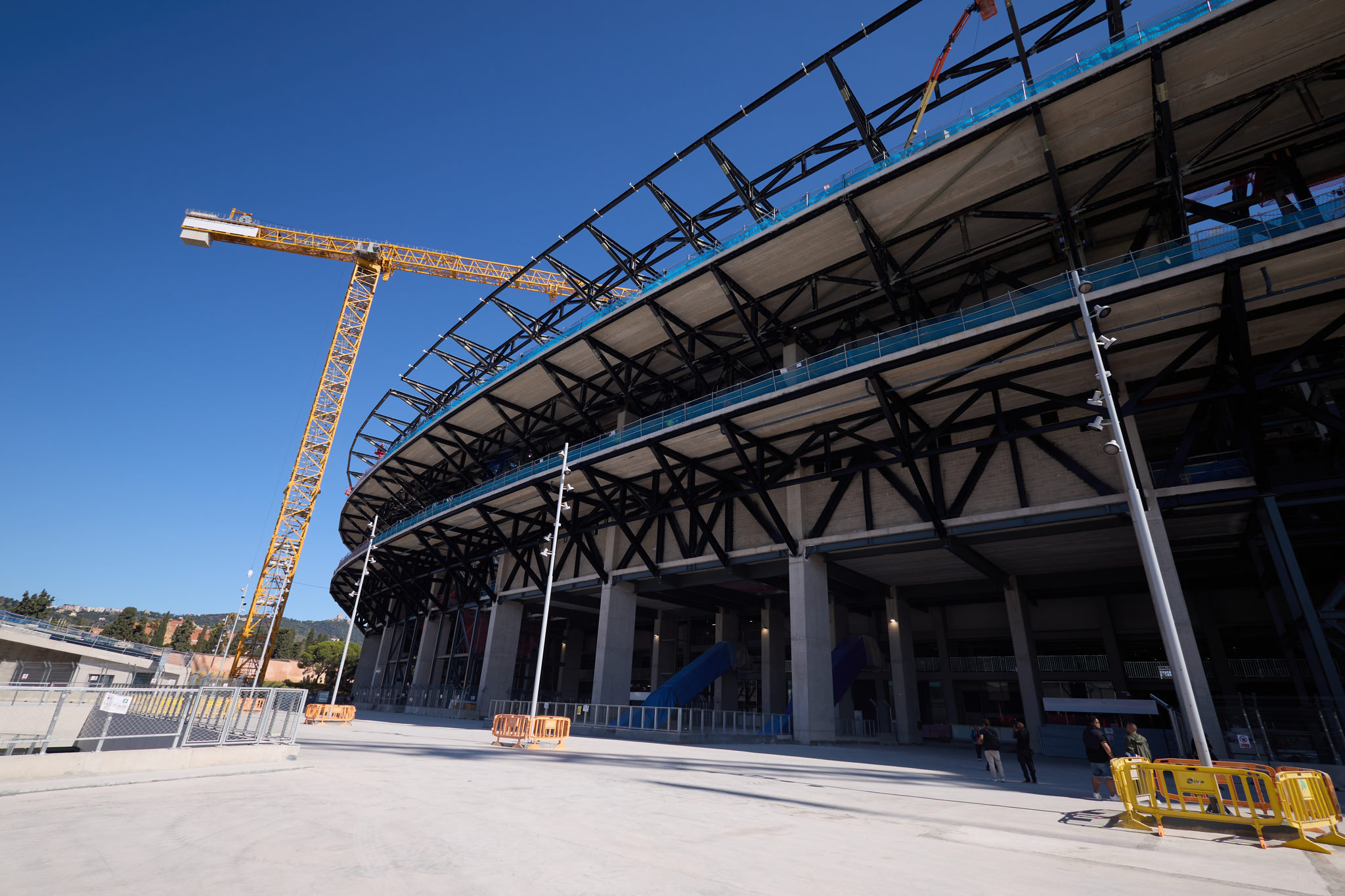 510 millones más para acabar el Camp Nou