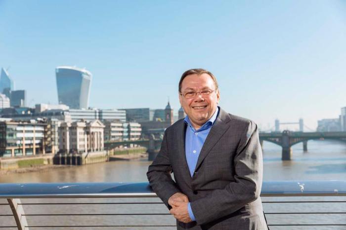 Un árbitro español, al frente del tribunal del pleito entre Mikhail Fridman y Reino Unido