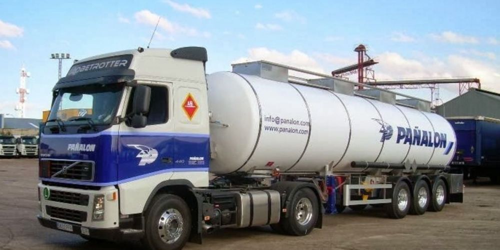 Pañalón se refuerza en el sector químico con la compra de Transportes Líquidos Campaña
