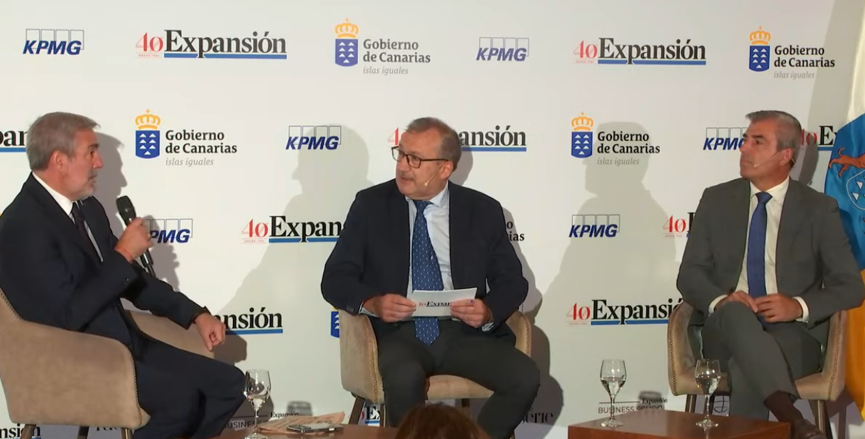 Clavijo y Domínguez denuncian la falta de política migratoria del Gobierno, que ha dejado "tiradas" a Ceuta y Canarias