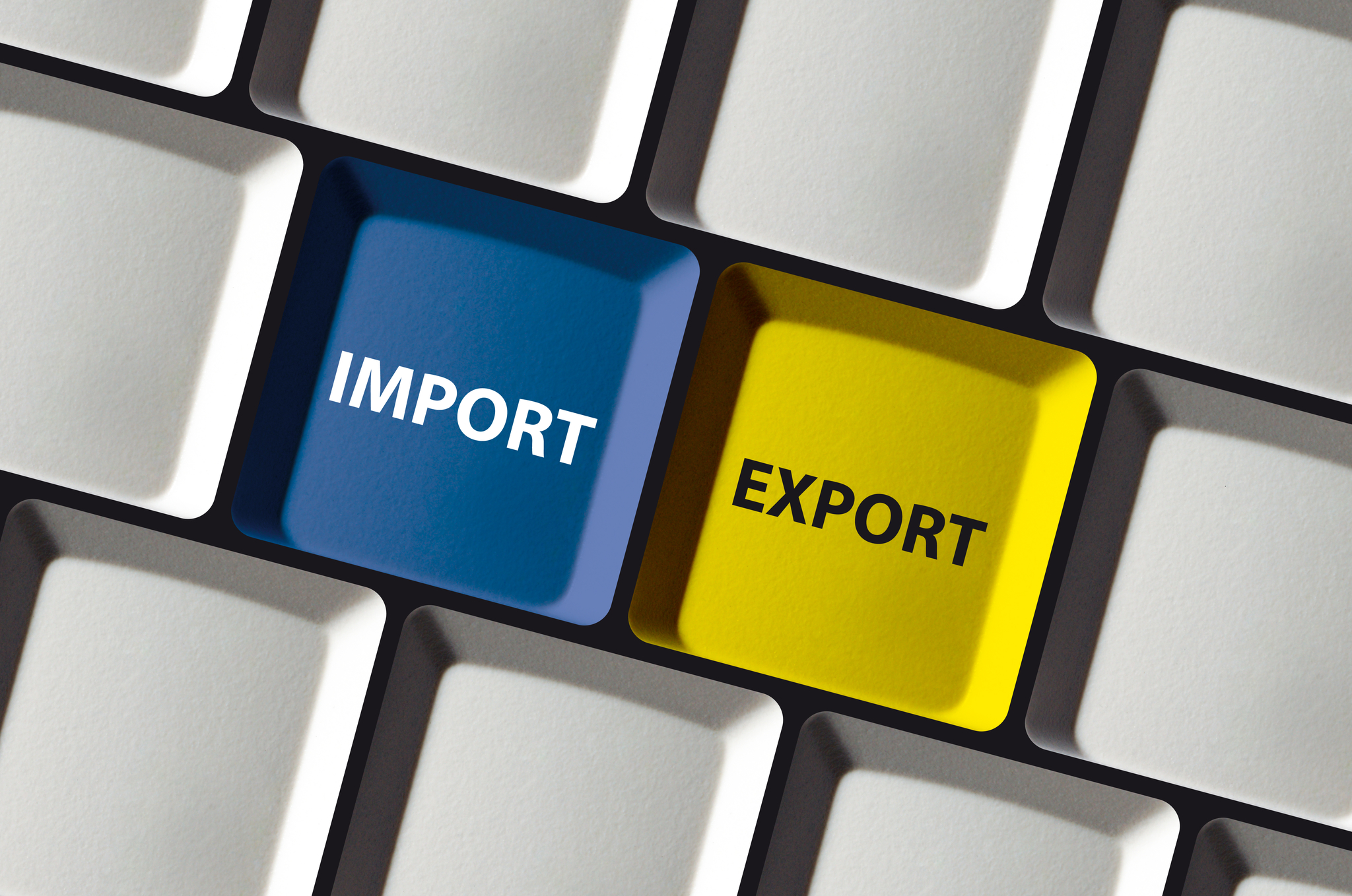 El déficit comercial aumenta un 30,5% hasta julio