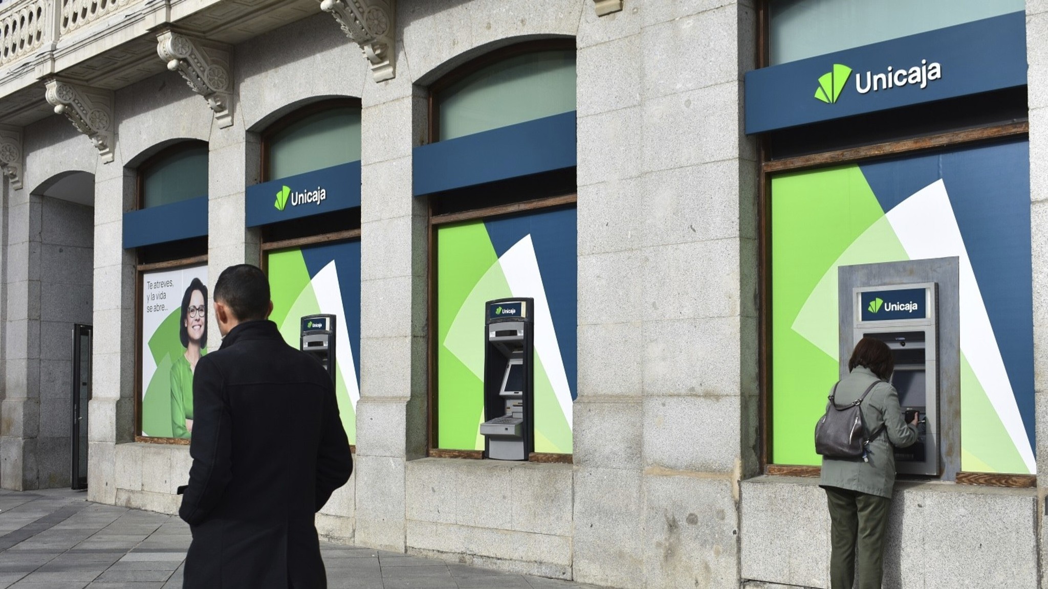 Unicaja: la demanda de prejubilaciones duplica la oferta del banco