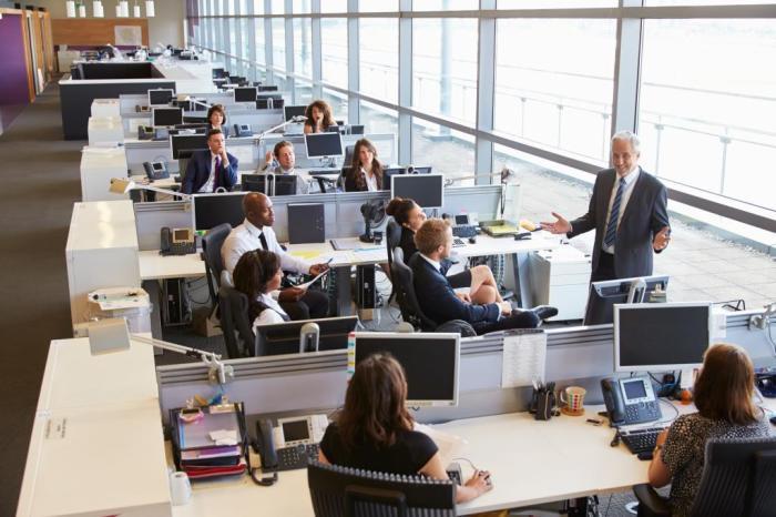 Aumenta la presión de la IA sobre los modelos de negocio de los bufetes de abogados