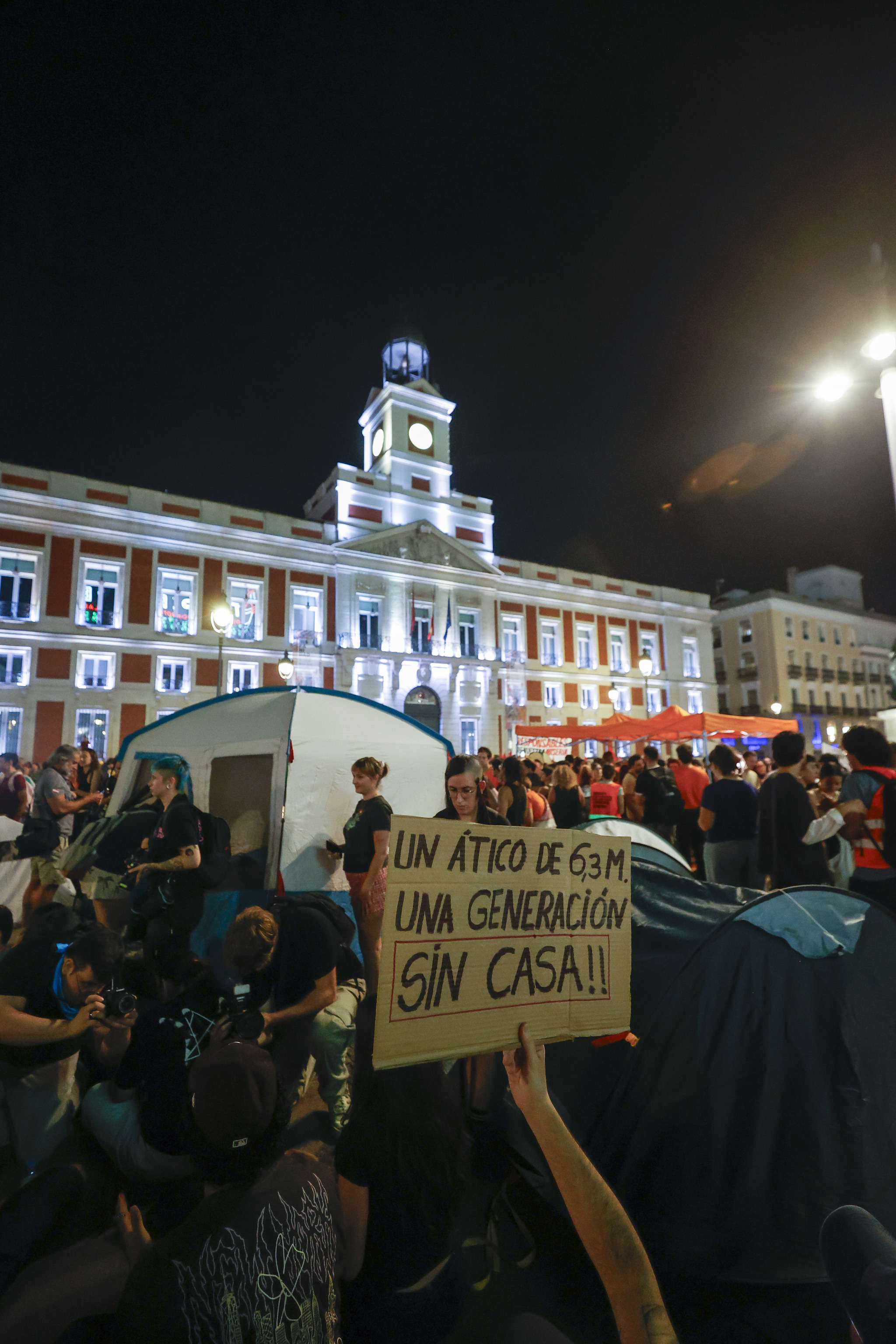 Maricarmen es la excusa para endosar a otro el muerto de la vivienda