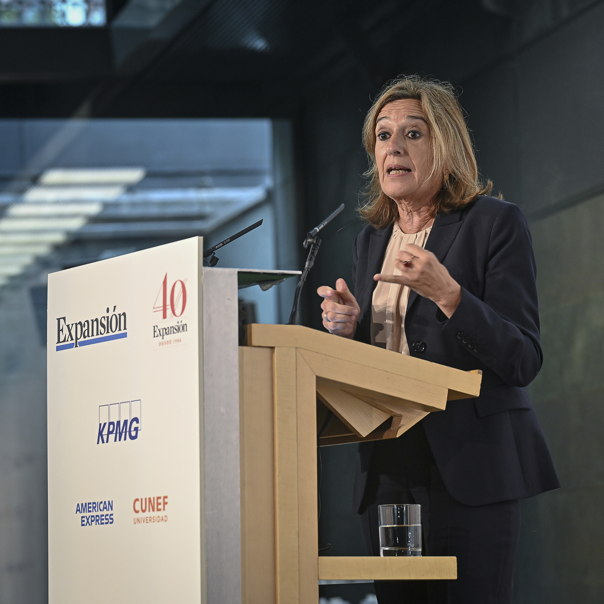 Del Valle (Unespa): "El sector asegurador es un garante de protección en tiempos de incertidumbre"