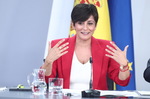 El Gobierno prohíbe a los "fondos buitre" comprar pisos hasta 2028